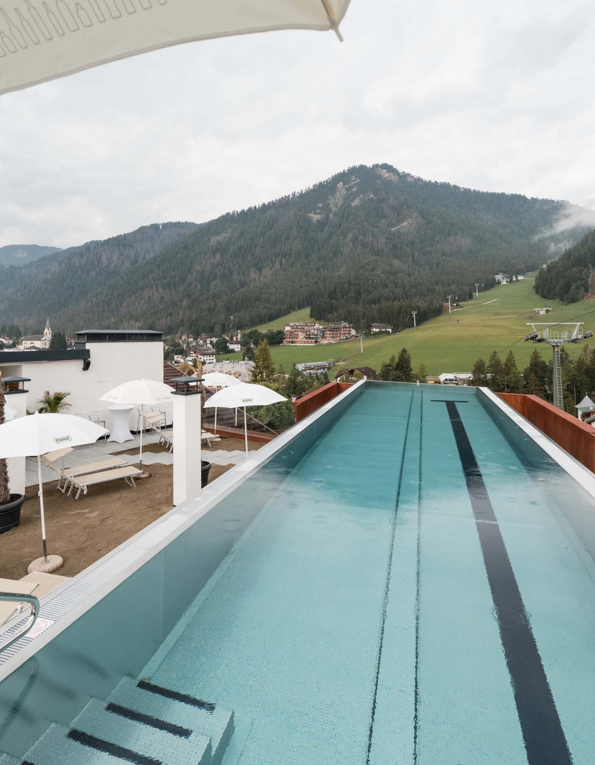 Al Plan: scatti di un hotel fuori dagli schemi. Al Plan: scatti di un hotel fuori dagli schemi.