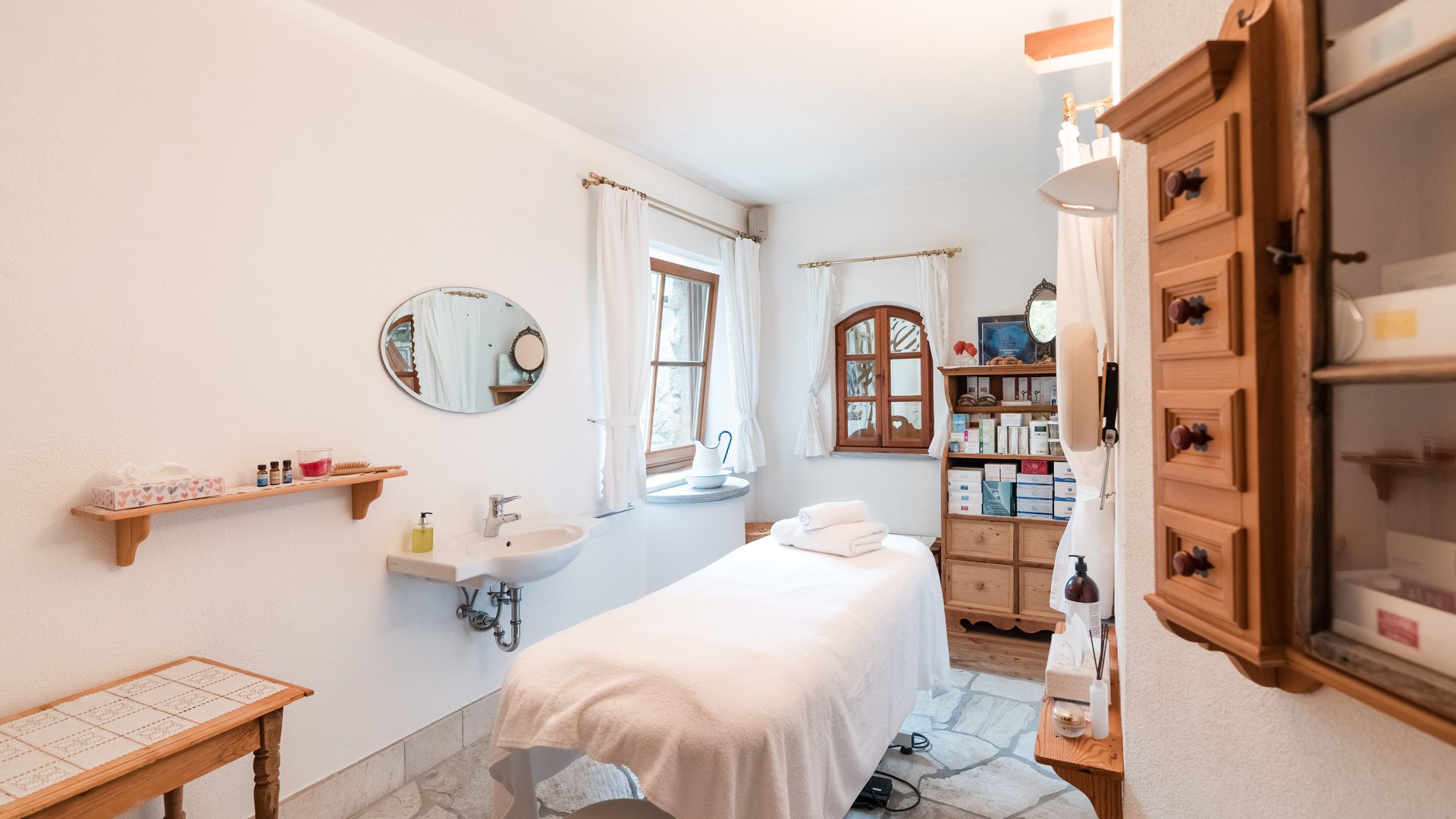 Al Plan Hotel: relax at the wellness hotel at Mt Kronplatz