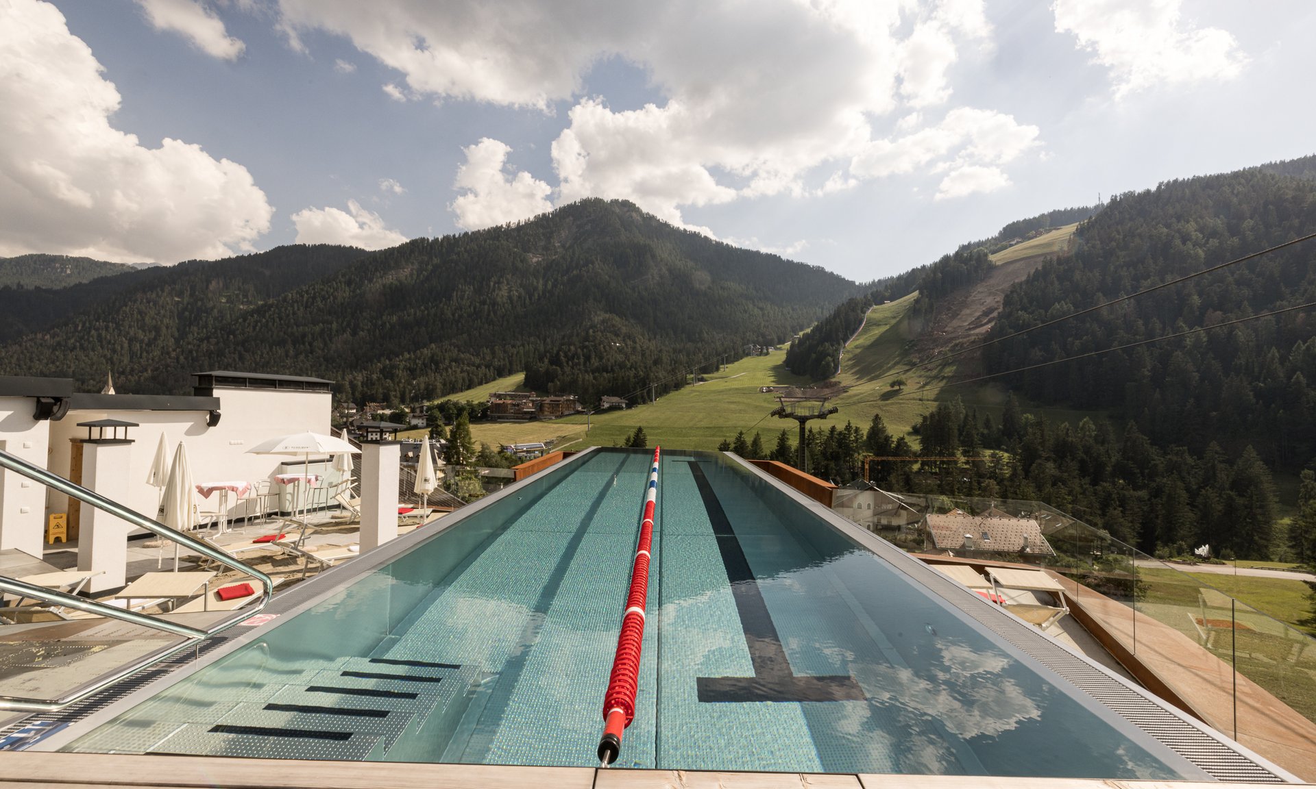Al Plan: scatti di un hotel fuori dagli schemi. Al Plan: scatti di un hotel fuori dagli schemi.