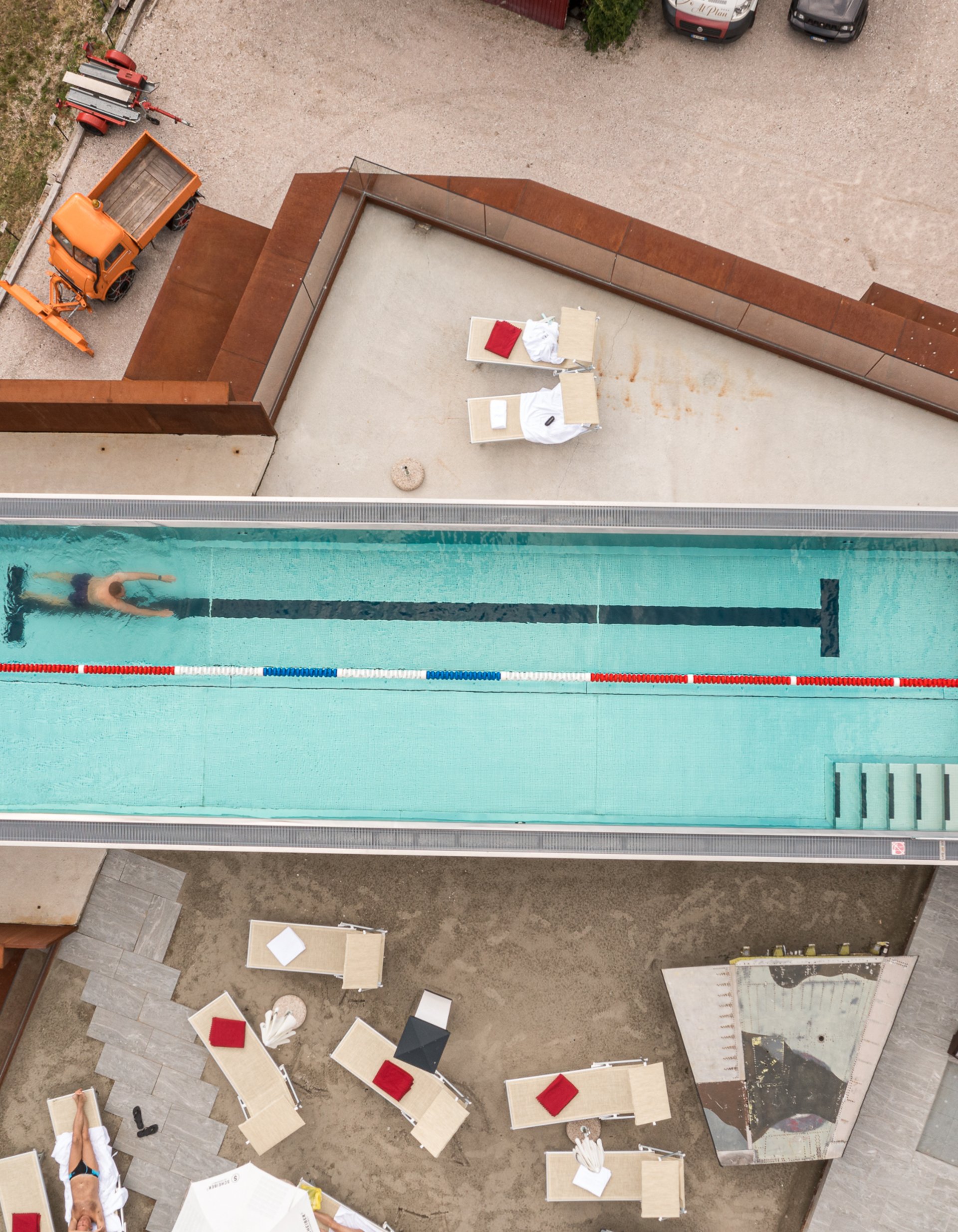 Al Plan: scatti di un hotel fuori dagli schemi. Al Plan: scatti di un hotel fuori dagli schemi.