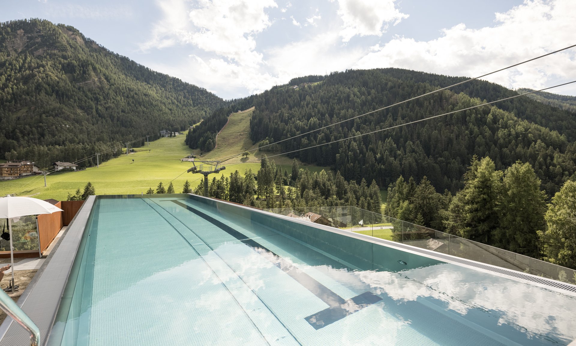 Al Plan: scatti di un hotel fuori dagli schemi. Al Plan: scatti di un hotel fuori dagli schemi.